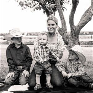 Meet your Posher, Cassie